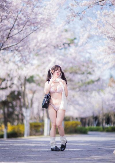 24小时免费观看视频_中文字幕在线观看