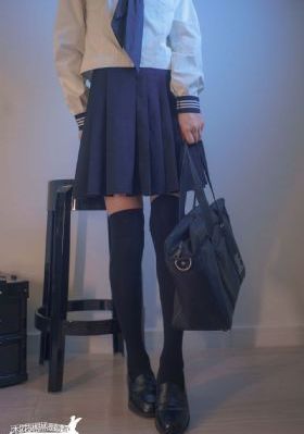 日韩一区二区国色天香_DVD完整在线观看