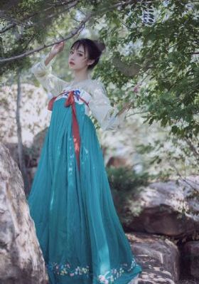 巨大乳女人做爰视频在线看_BD动漫免费观看